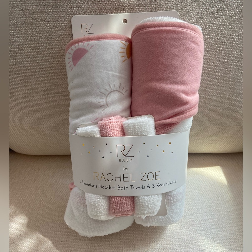 Unused bath towel set